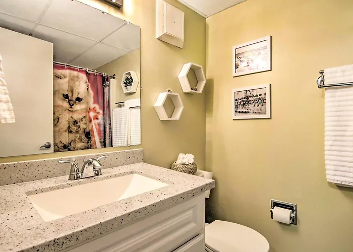 Apartment Beachbox I - Oceanfront Balcony - Sunrise Views - Couple's Retreat - East Winds 202 Ocean City