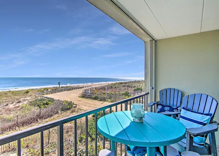 Beachbox I - Oceanfront Balcony - Sunrise Views - Couple's Retreat - East Winds 202 Apartment