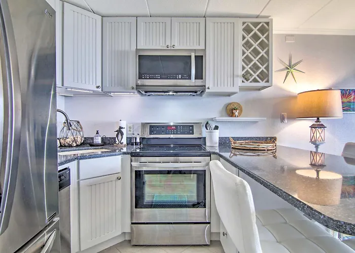 Beachbox I - Oceanfront Balcony - Sunrise Views - Couple's Retreat - East Winds 202 * Ocean City