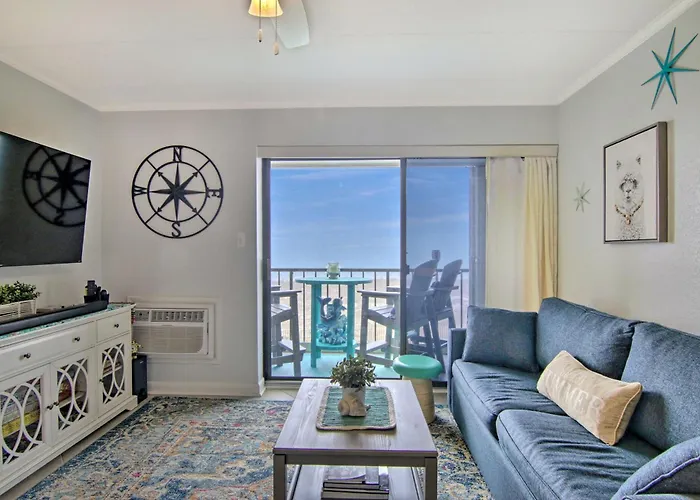 Beachbox I - Oceanfront Balcony - Sunrise Views - Couple's Retreat - East Winds 202 *