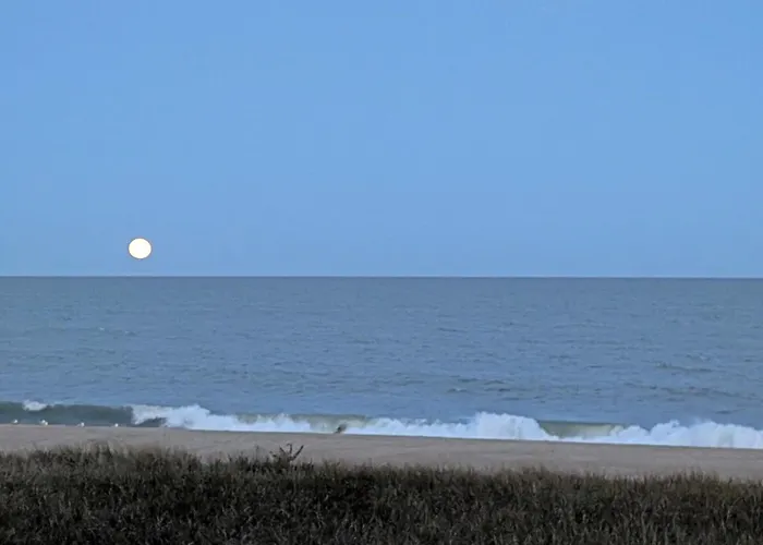 Beachbox I - Oceanfront Balcony - Sunrise Views - Couple's Retreat - East Winds 202 * Ocean City